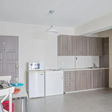 So6 Apartment *