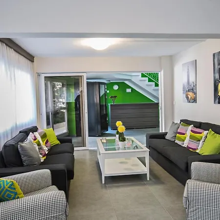 So6 Apartment *